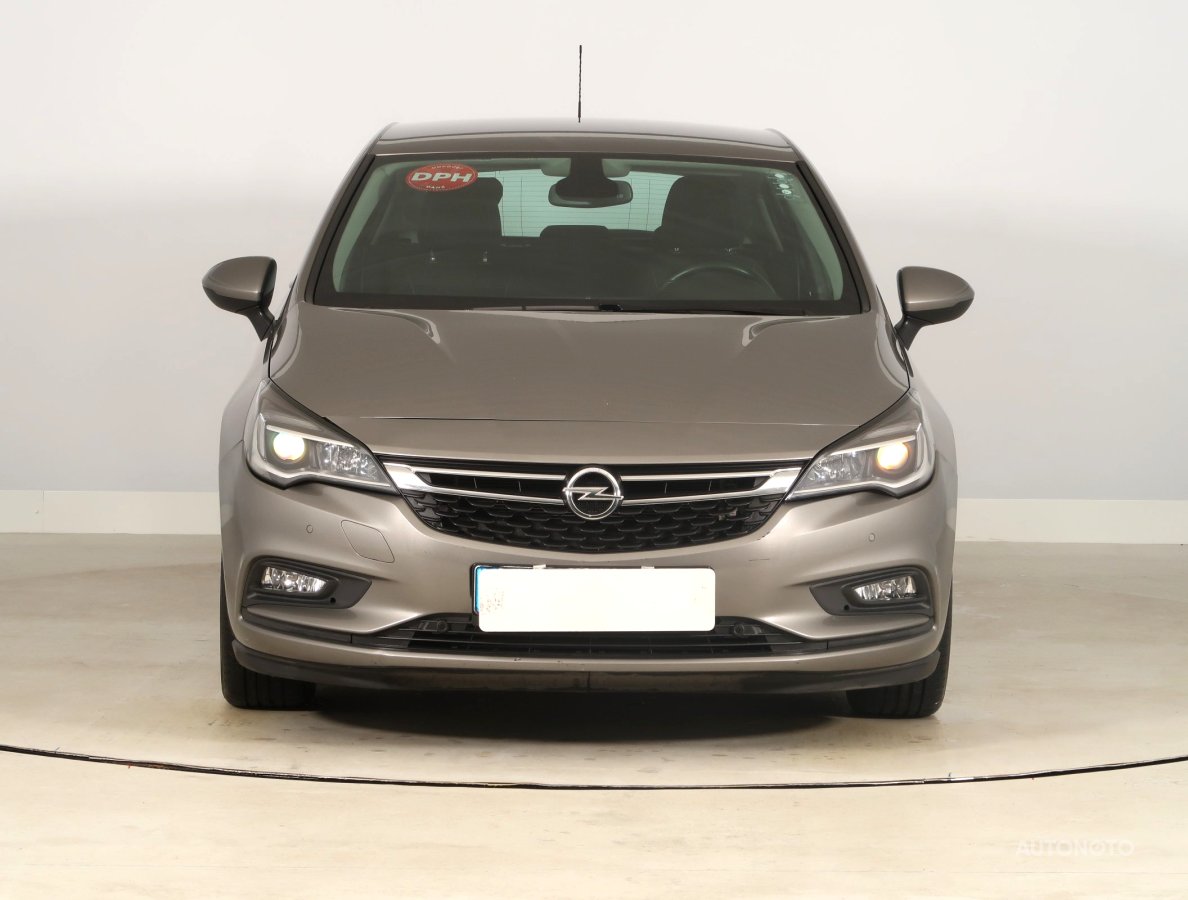 Opel Astra, 2016 - pohled č. 2