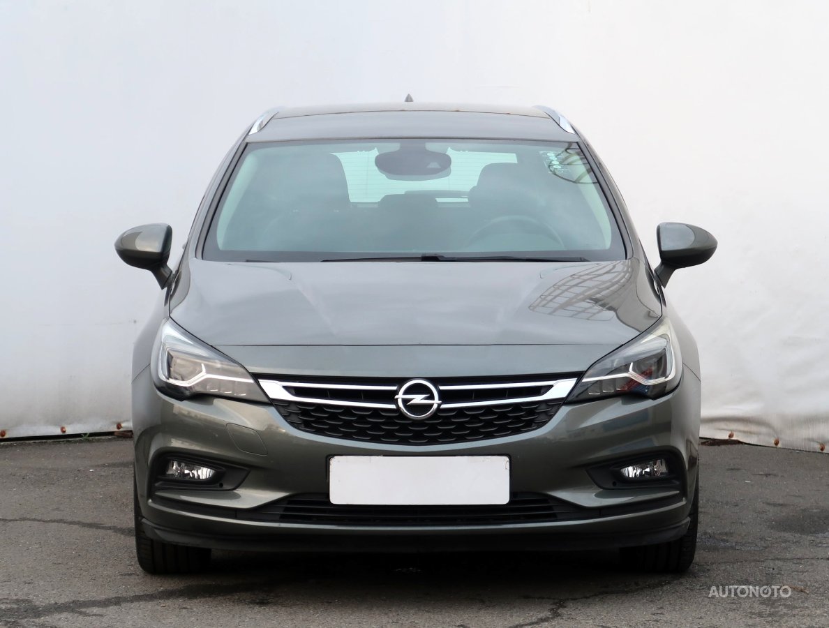 Opel Astra, 2017 - pohled č. 2