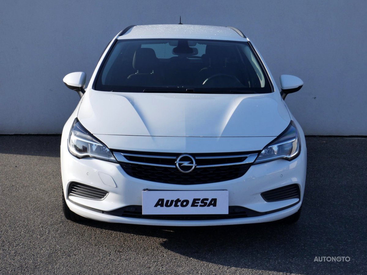 Opel Astra, 2017 - pohled č. 2