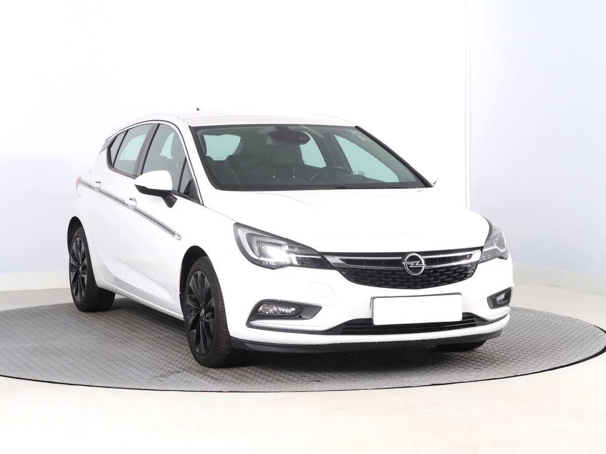 Opel Astra, 2017 - celkový pohled