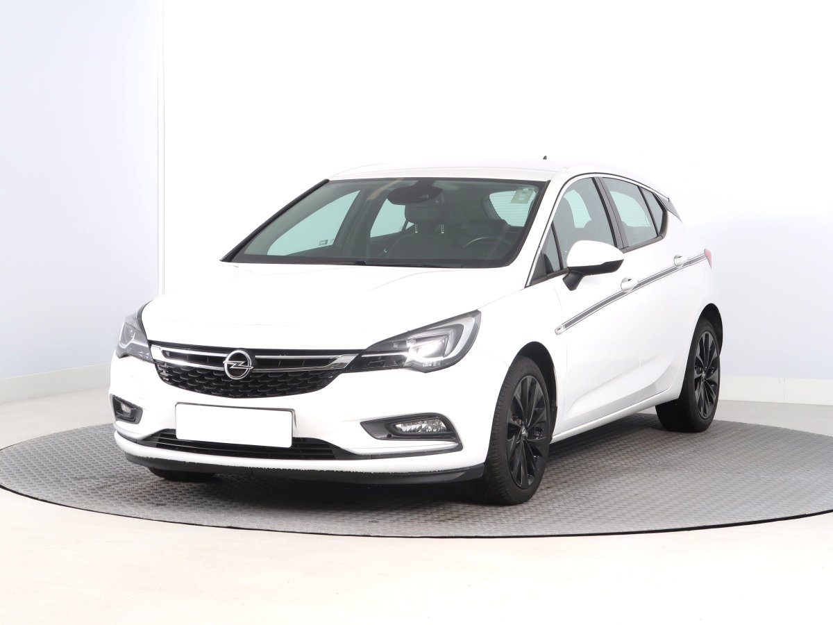 Opel Astra, 2017 - pohled č. 3