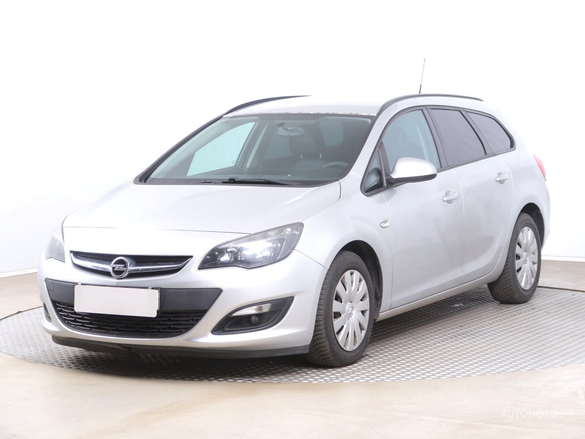 Opel Astra, 2014 - pohled č. 3