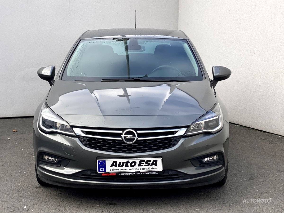 Opel Astra, 2018 - pohled č. 2