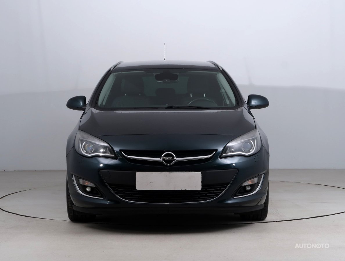 Opel Astra, 2014 - pohled č. 2