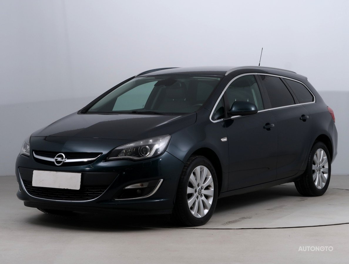 Opel Astra, 2014 - pohled č. 3