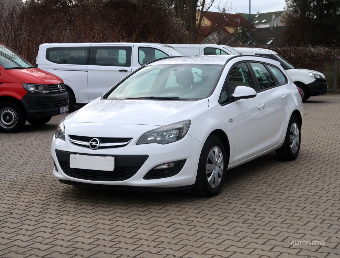 Opel Astra, 2015 - pohled č. 3
