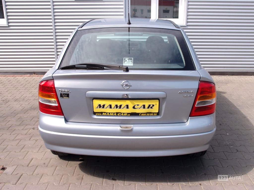 Opel Astra, 2002 - pohled č. 6
