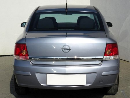 Opel Astra, 2008 - pohled č. 6