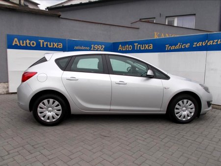 Opel Astra, 2015 - pohled č. 4