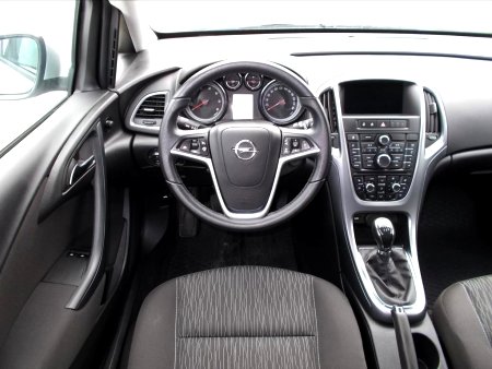 Opel Astra, 2015 - pohled č. 8