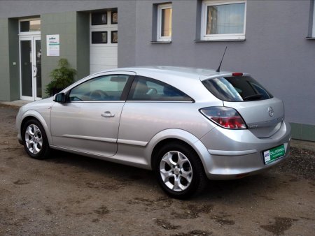Opel Astra, 2005 - pohled č. 3