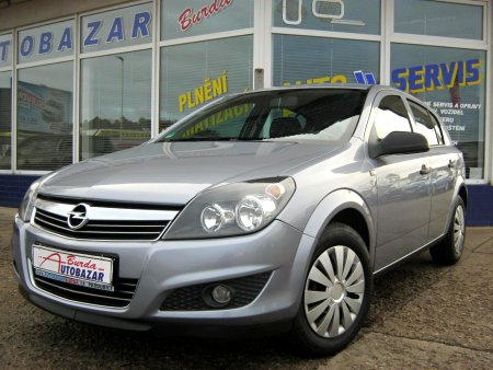 Opel Astra, 2009 - pohled č. 2