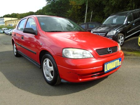 Opel Astra, 2005 - pohled č. 3