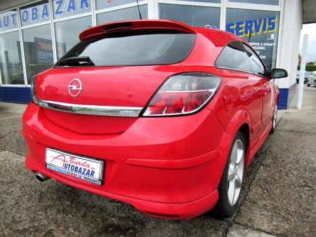 Opel Astra, 2005 - pohled č. 3