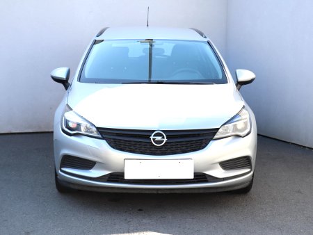 Opel Astra, 2016 - pohled č. 2