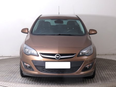 Opel Astra, 2015 - pohled č. 2