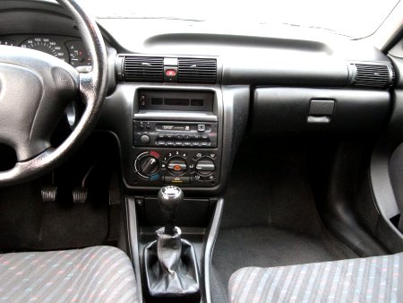 Opel Astra, 1997 - pohled č. 12