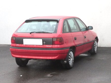 Opel Astra, 1997 - pohled č. 5