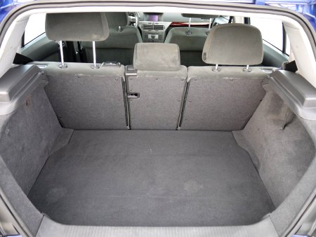 Opel Astra, 2004 - pohled č. 10