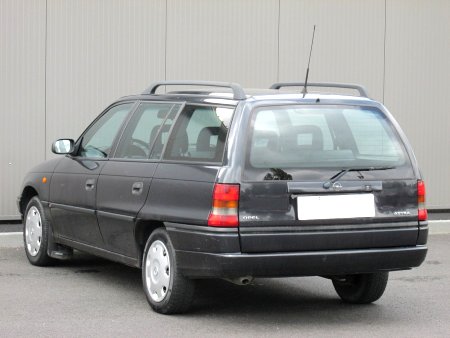 Opel Astra, 1997 - pohled č. 7