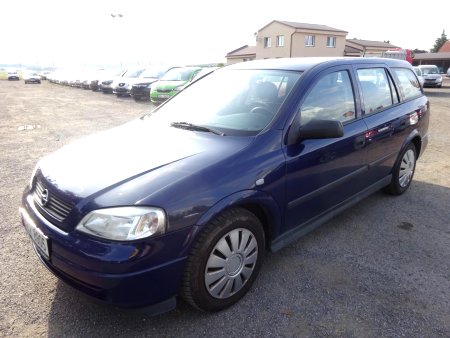 Opel Astra, 2004 - pohled č. 3