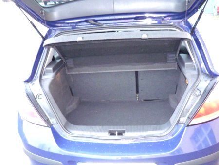 Opel Astra, 2004 - pohled č. 11