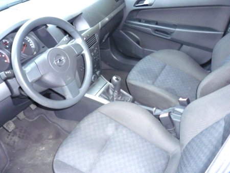 Opel Astra, 2004 - pohled č. 9