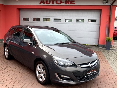 Opel Astra, 2013 - pohled č. 2