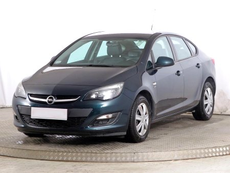Opel Astra, 2014 - pohled č. 3