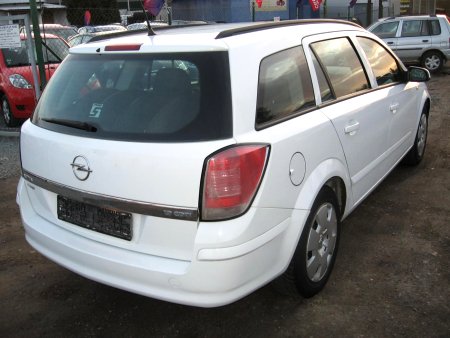 Opel Astra, 2006 - pohled č. 5