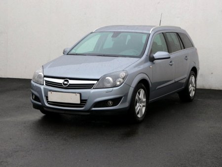 Opel Astra, 2007 - pohled č. 3
