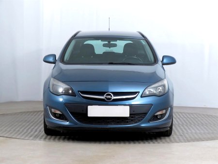 Opel Astra, 2013 - pohled č. 2
