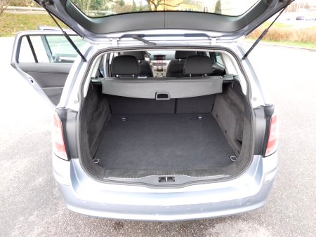 Opel Astra, 2008 - pohled č. 12