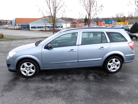 Opel Astra, 2008 - pohled č. 9