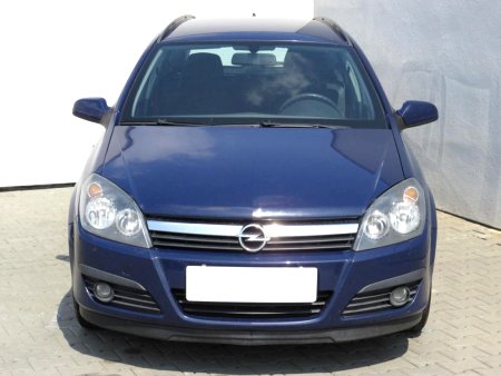 Opel Astra, 2006 - pohled č. 2