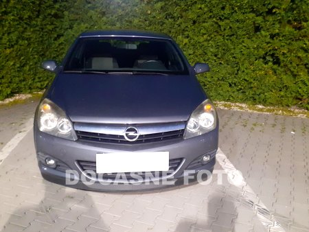 Opel Astra, 2006 - pohled č. 2