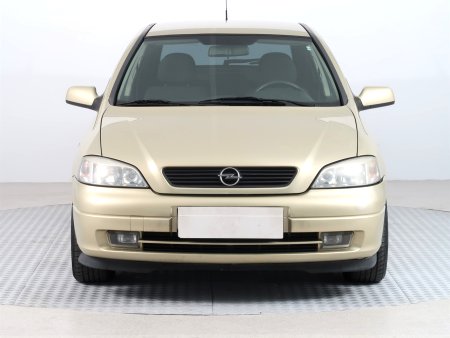 Opel Astra, 2004 - pohled č. 2