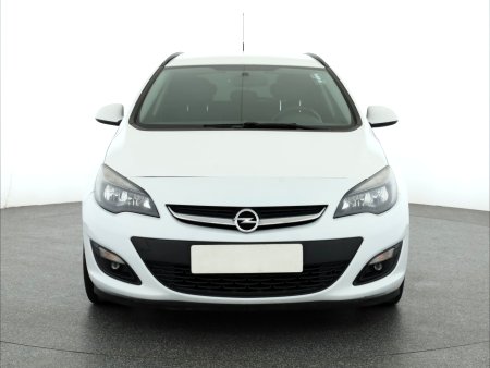 Opel Astra, 2015 - pohled č. 2