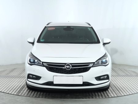 Opel Astra, 2016 - pohled č. 2