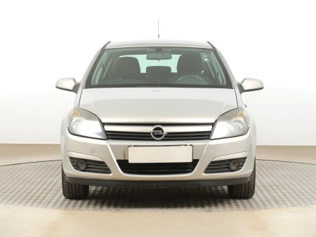 Opel Astra, 2007 - pohled č. 2