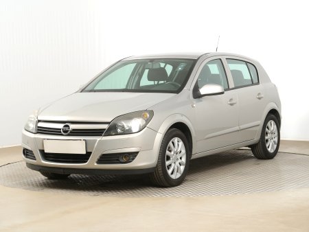 Opel Astra, 2007 - pohled č. 3