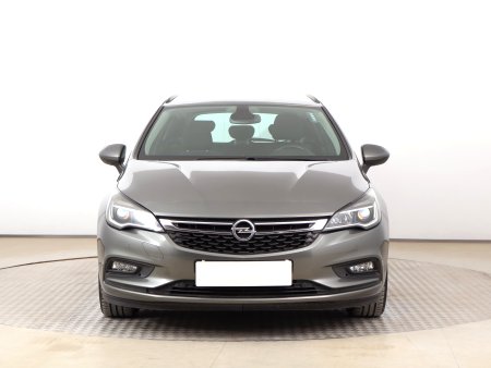 Opel Astra, 2019 - pohled č. 2