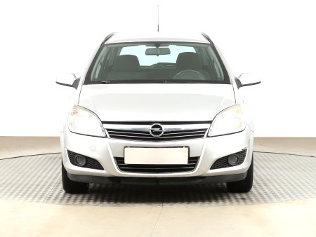 Opel Astra, 2008 - pohled č. 2