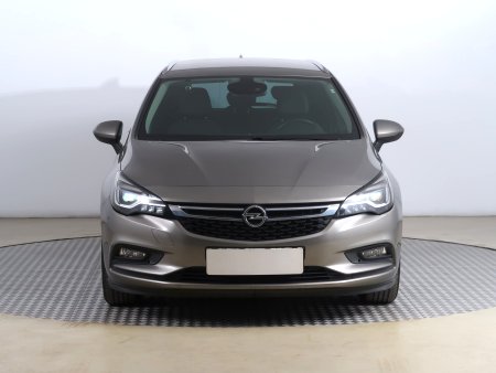 Opel Astra, 2017 - pohled č. 2