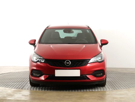 Opel Astra, 2020 - pohled č. 2