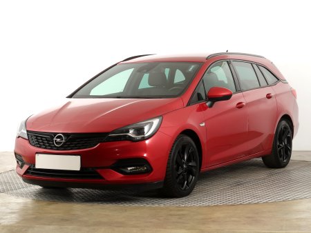 Opel Astra, 2020 - pohled č. 3