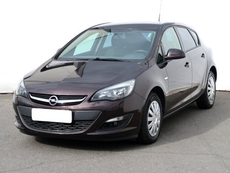 Opel Astra, 2015 - pohled č. 3