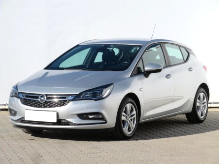 Opel Astra, 2017 - pohled č. 3