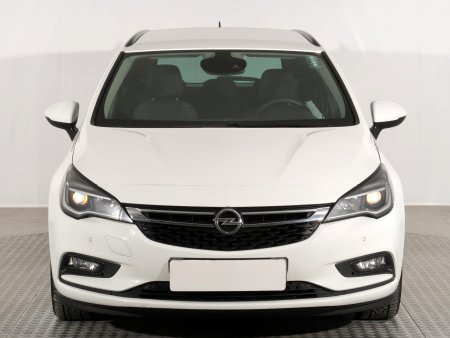 Opel Astra, 2019 - pohled č. 2