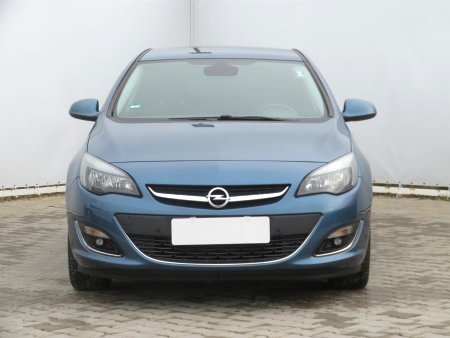 Opel Astra, 2015 - pohled č. 2